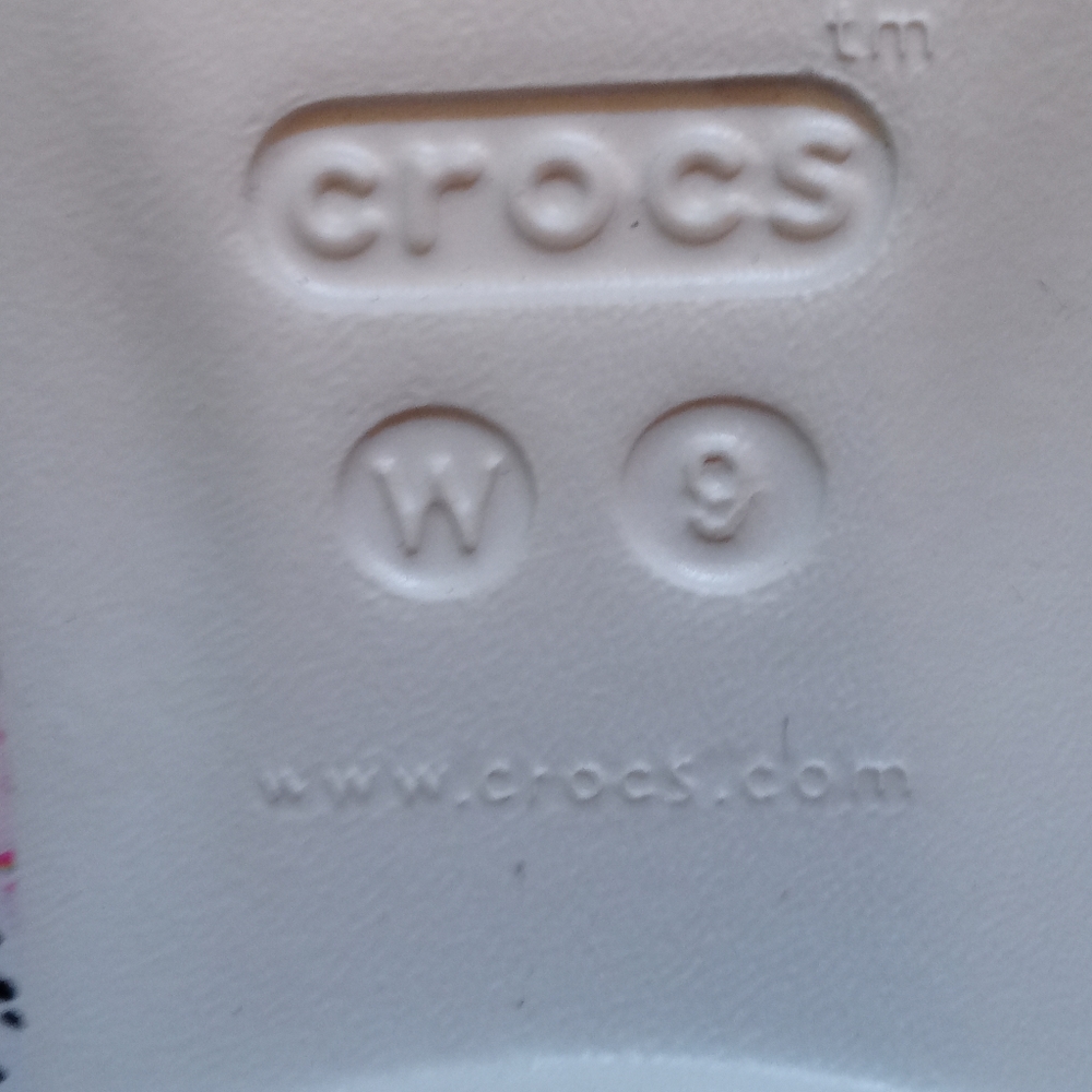 Crocs - Picture 10 of 10